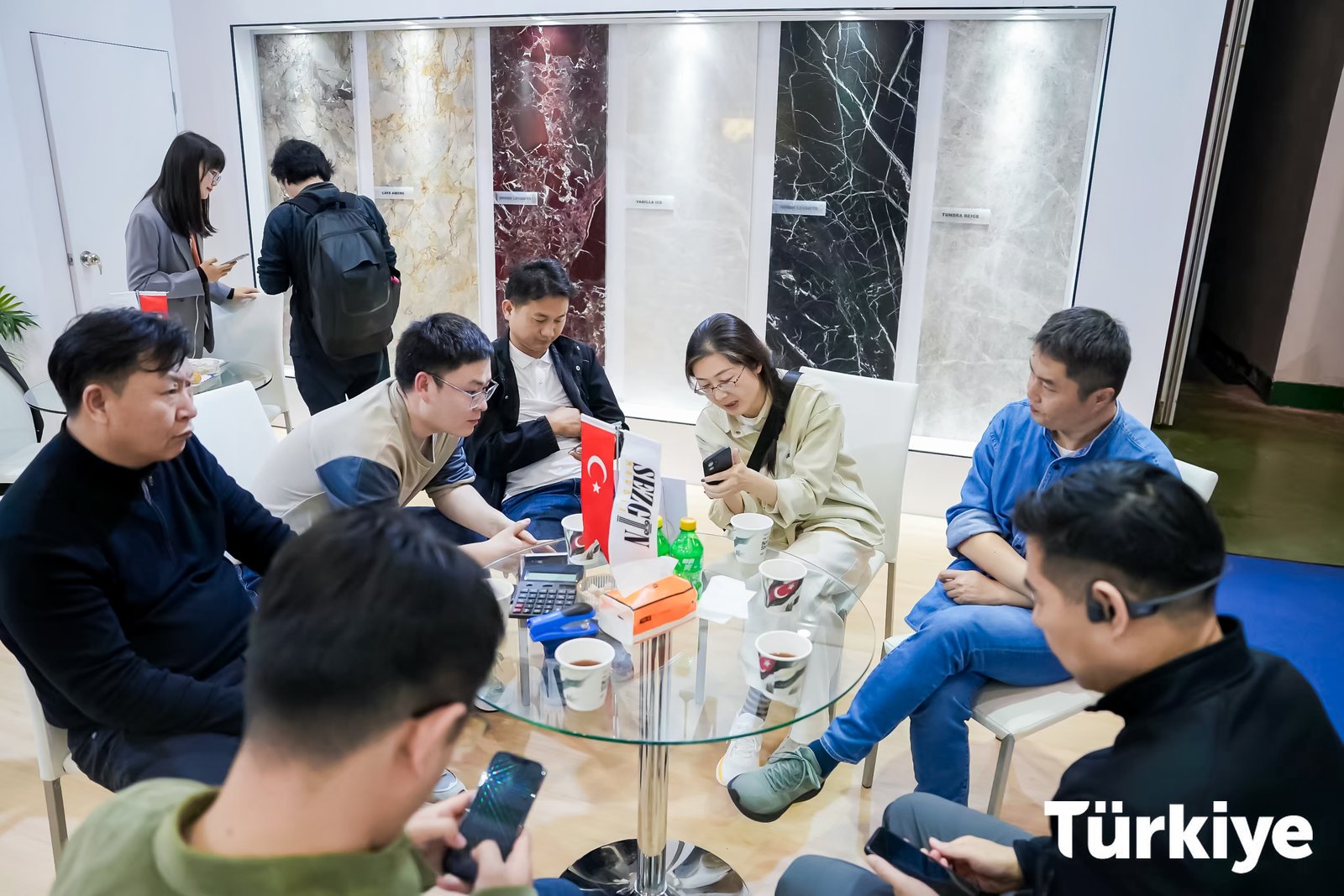 1774852957 2 1600 3000 gif 28