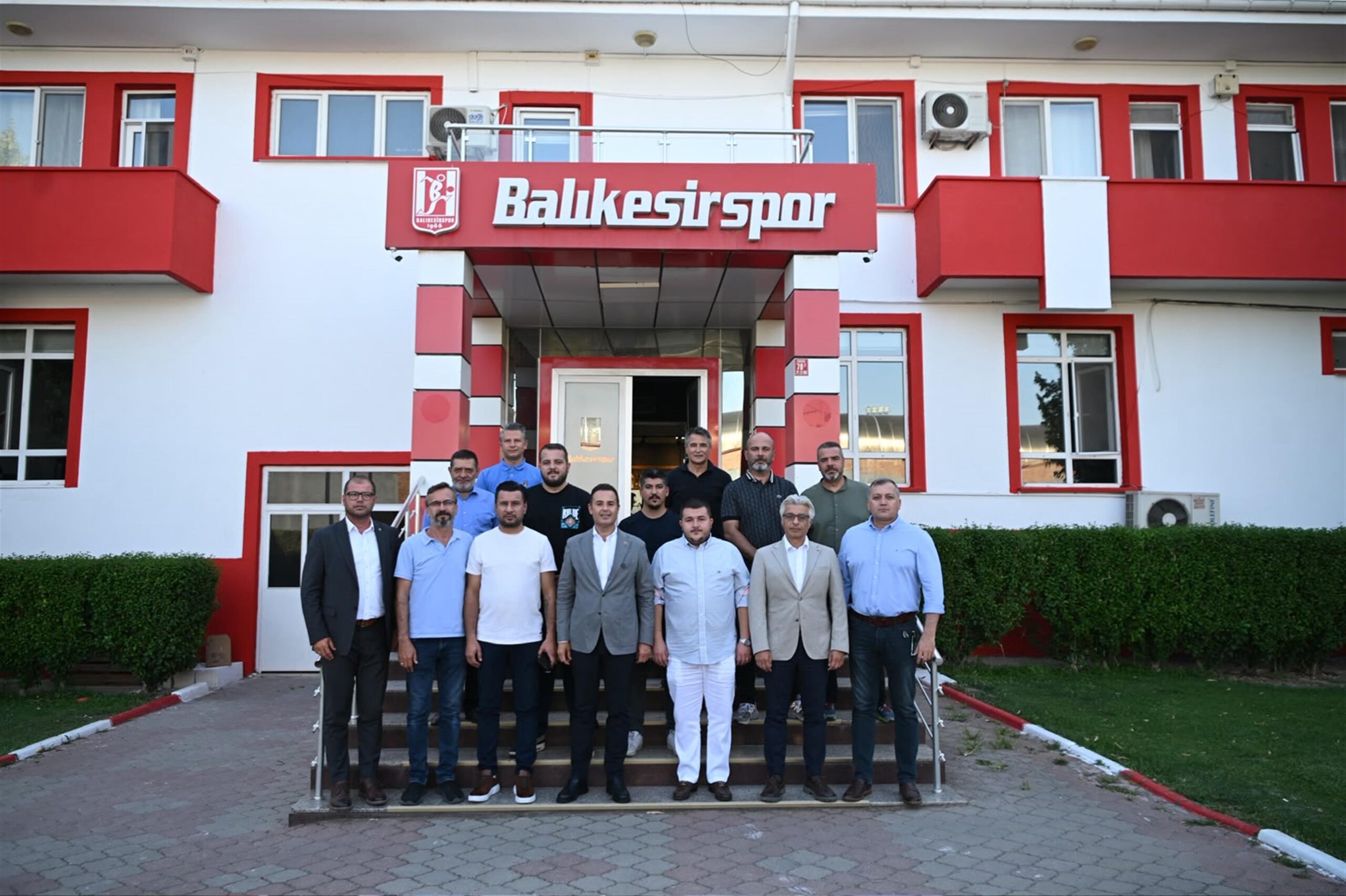 akindan balikesirspora sezon oncesi moral ziyareti 2 scaled