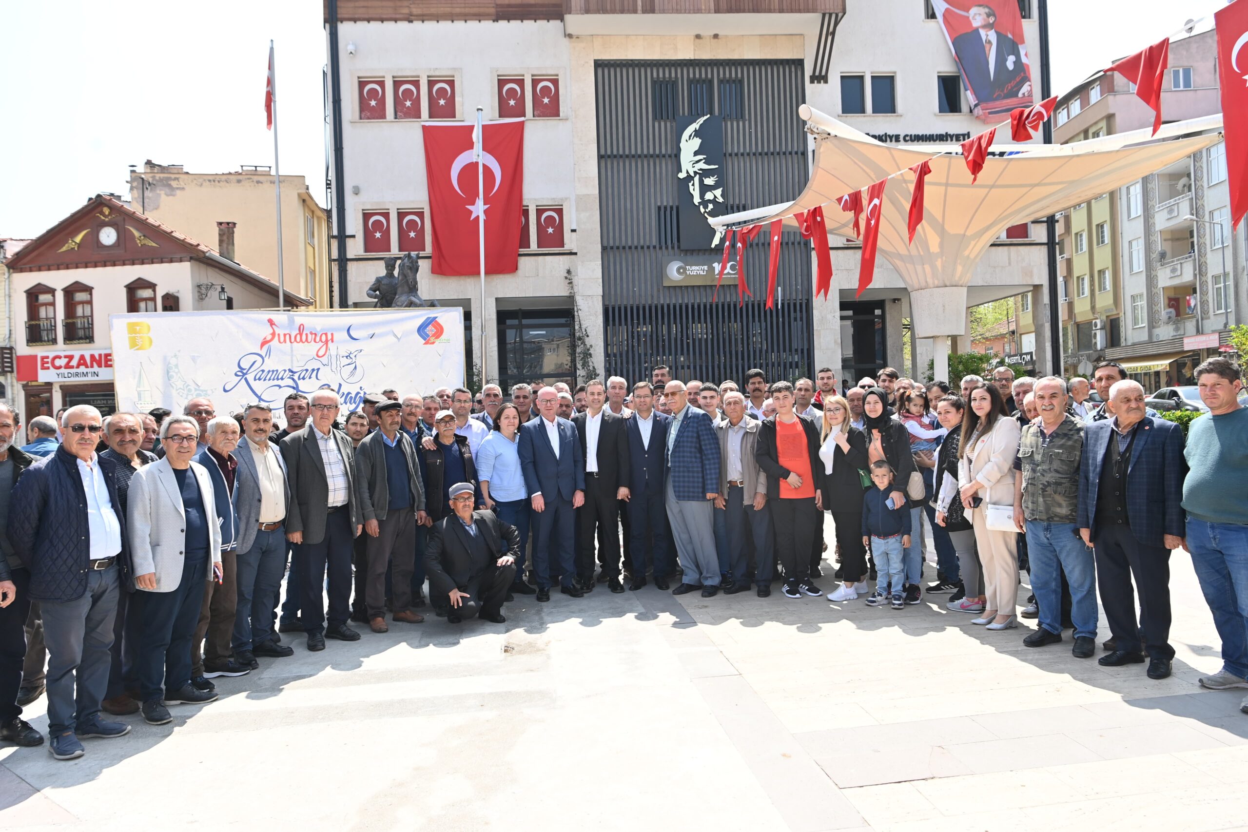 herkesin baskani kimseyi geride birakmiyor 2 scaled