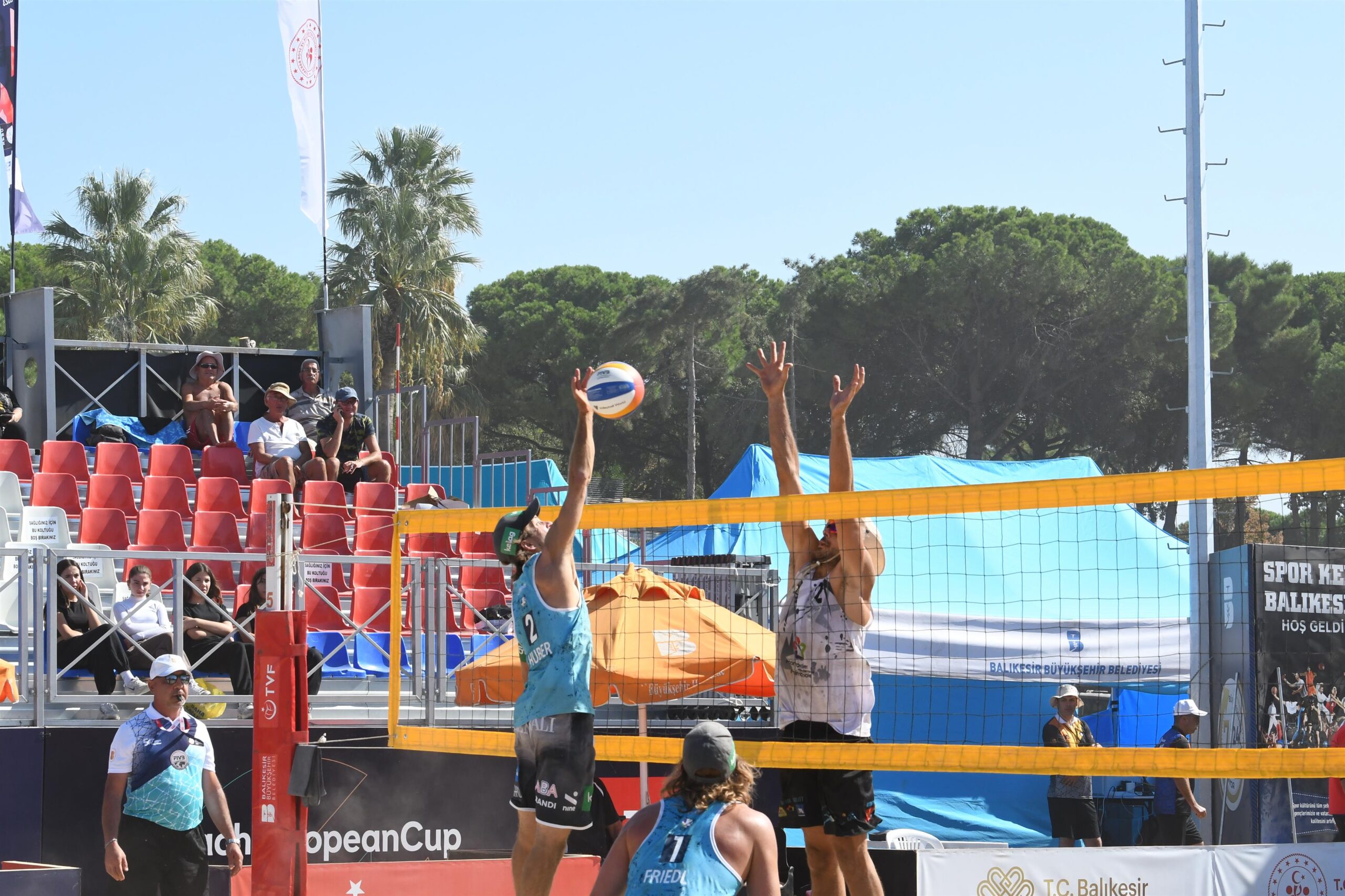 Balikesir sahillerinde plaj voleybolu r�zgƒri esecek 1 scaled
