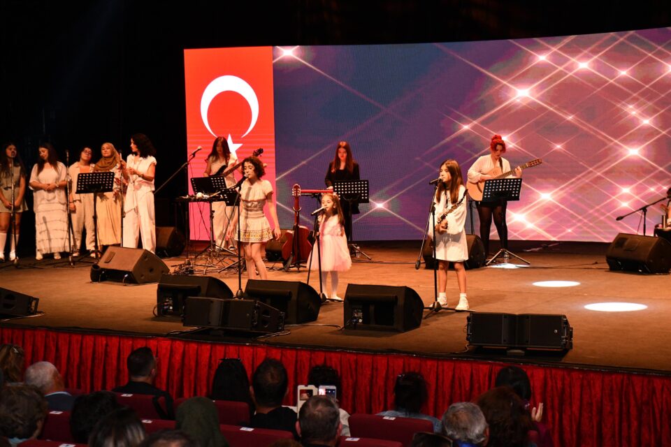 balikesirde anneler ve cocuklarindan benzersiz konser 7