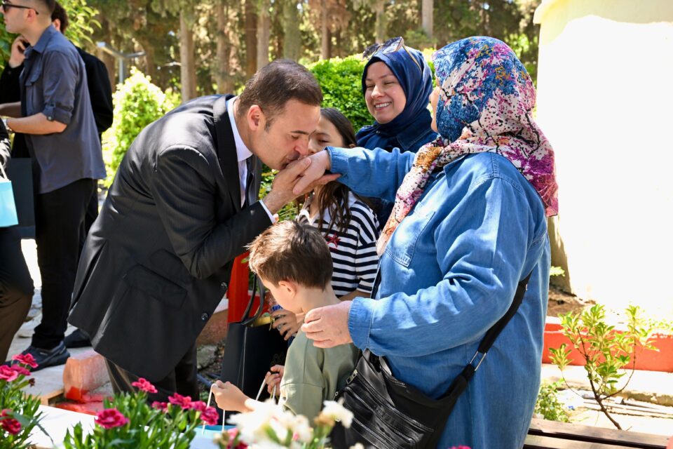ahmet akin ile gaziler ve sehit aileleri yalniz degil 7