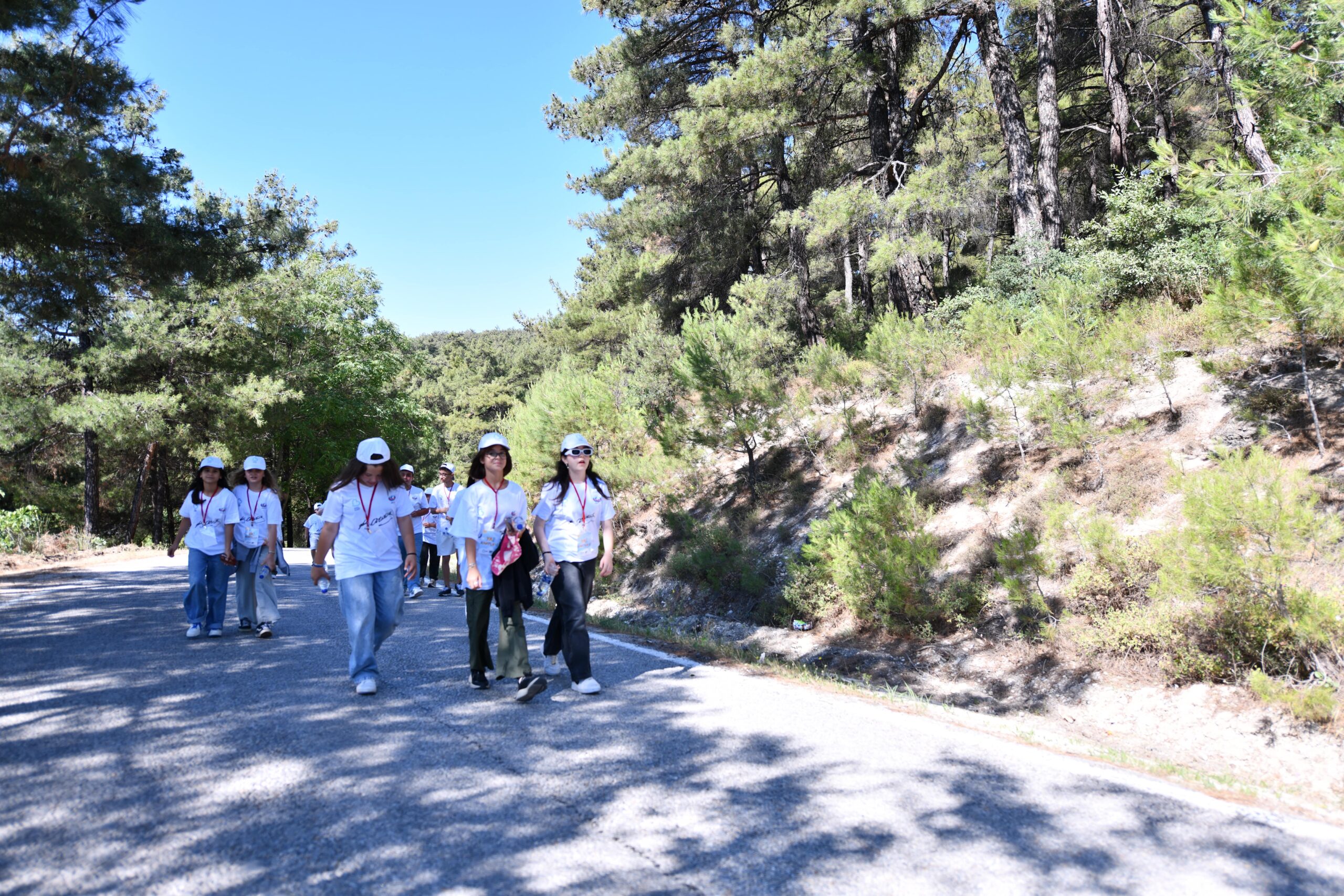 baskan akinin cocuklara tatil hediyesi yogun ilgi gordu 4 scaled