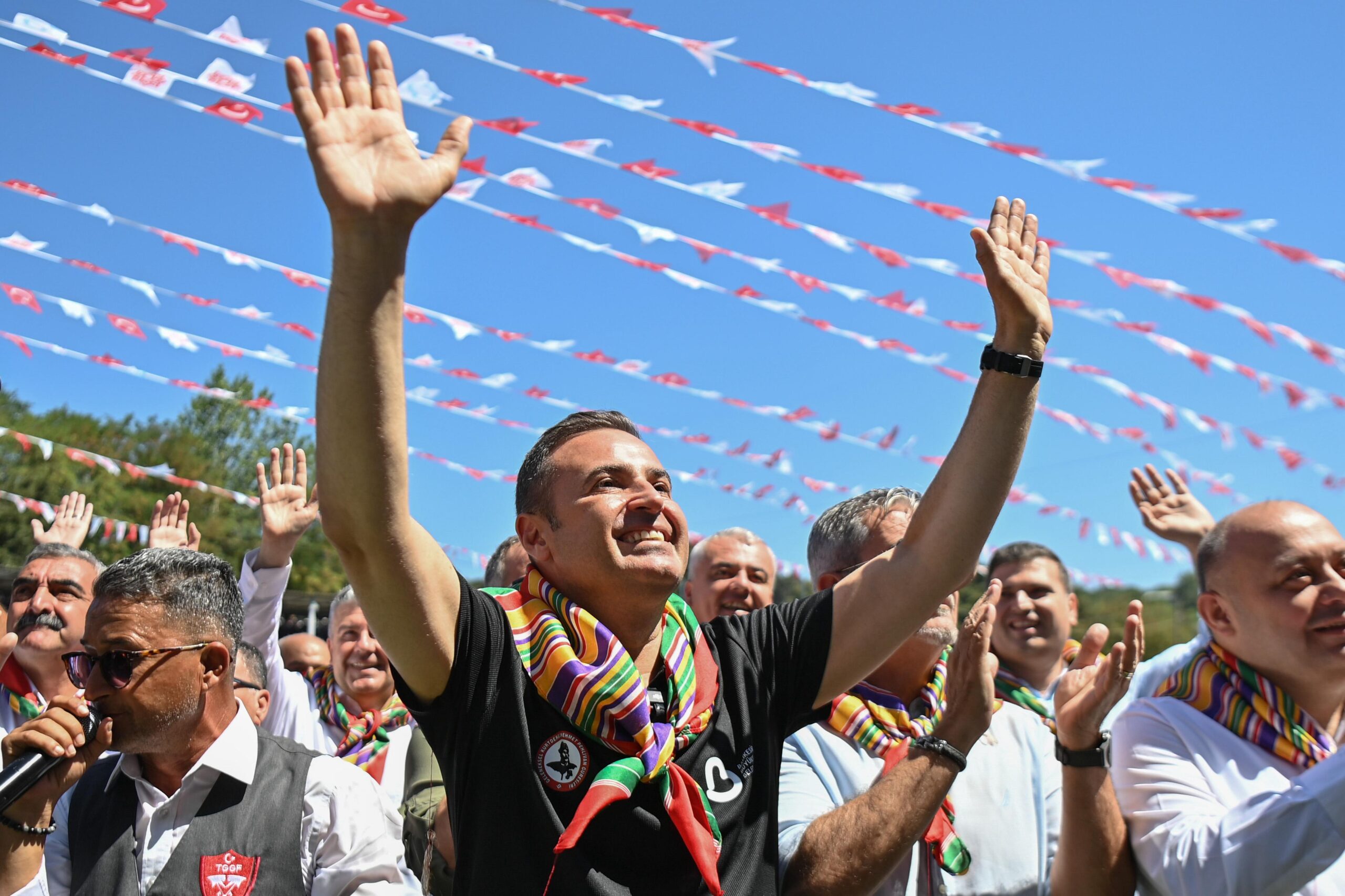 1458885438Kurtdereli Mehmet Pehlivan Yagli G�reslerinde 1730 yigit ko scaled