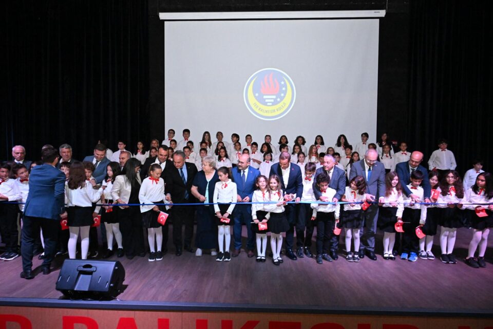 akin ataturkcu dusunen sorgulayan bireyler yetisecek 1