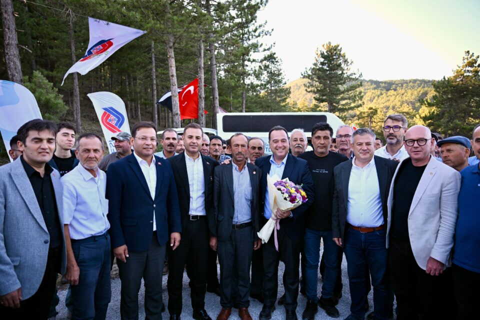 gordes sindirgi yolu davul zurnayla acildi 2