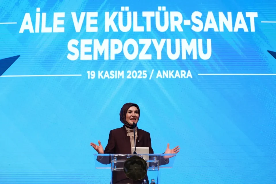 bakan goktas aile ve kultur sanat sempozyumunun acilisinda konustu 1594571 202511191454 3
