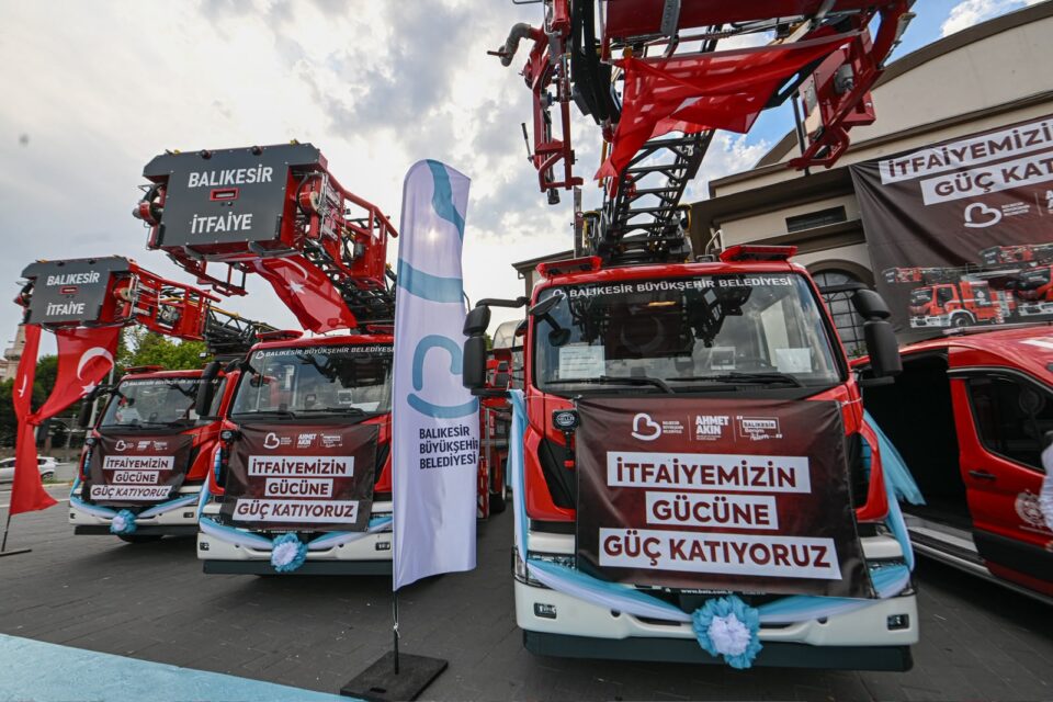 balikesir itfaiyesi yeni araclarla gucune guc katti 2