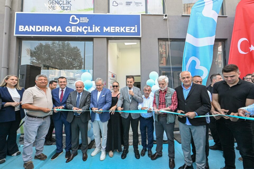buyuksehirden bandirmaya ikinci genclik merkezi 1
