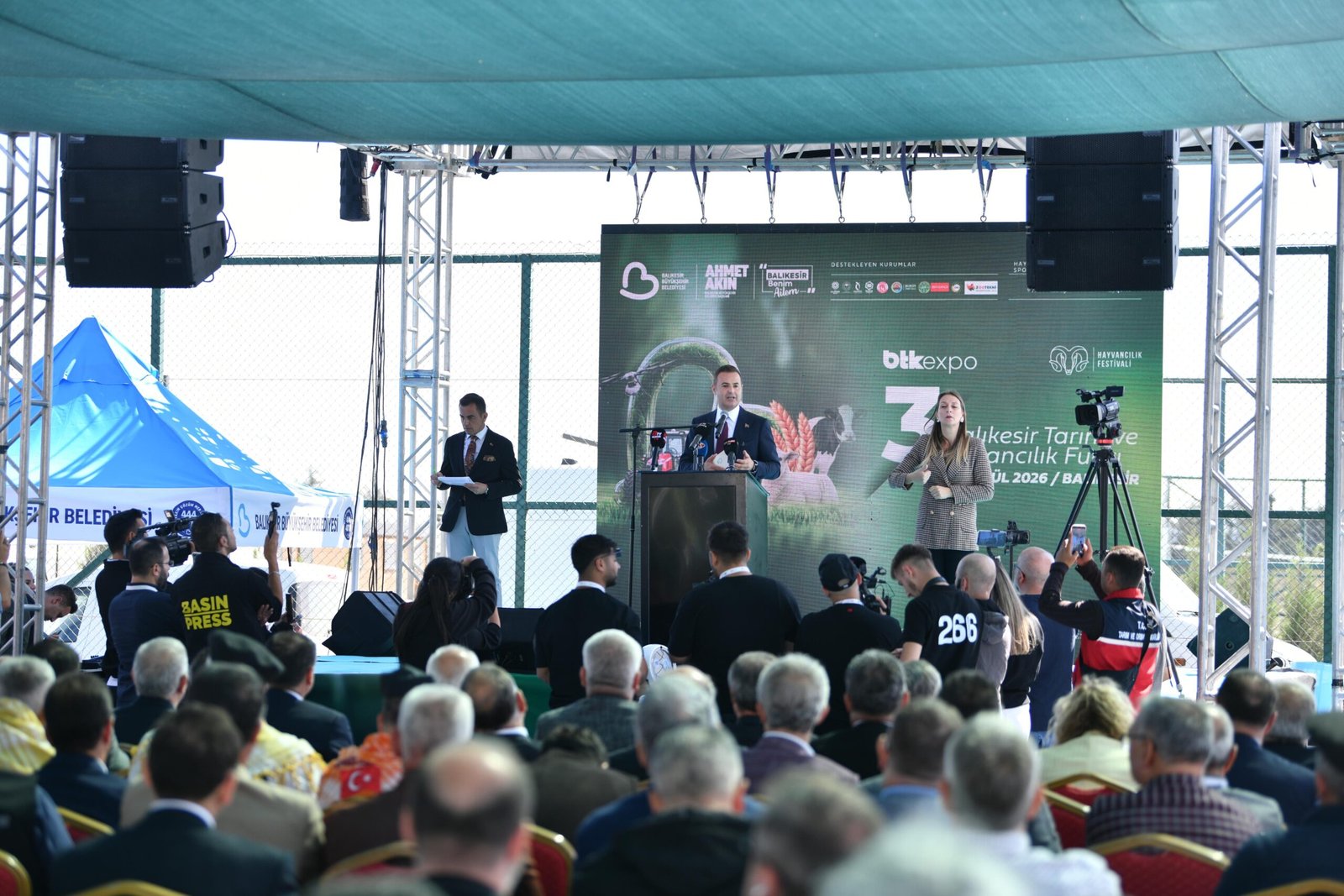 3.balikesir tarim ve hayvancilik fuari kapilarini acti 10 1 scaled