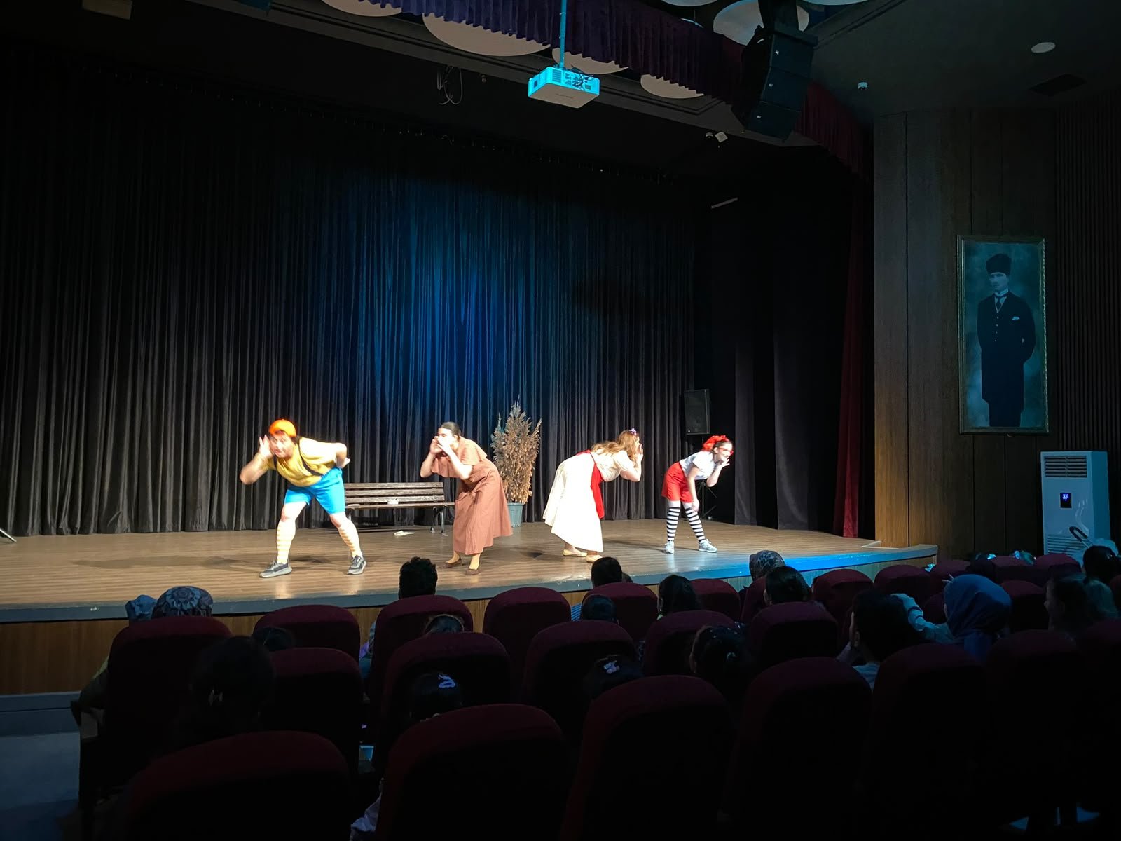 balikesir buyuksehir belediyesi sehir tiyatrosu ilk ayinda seyirciden tam not aldi 2