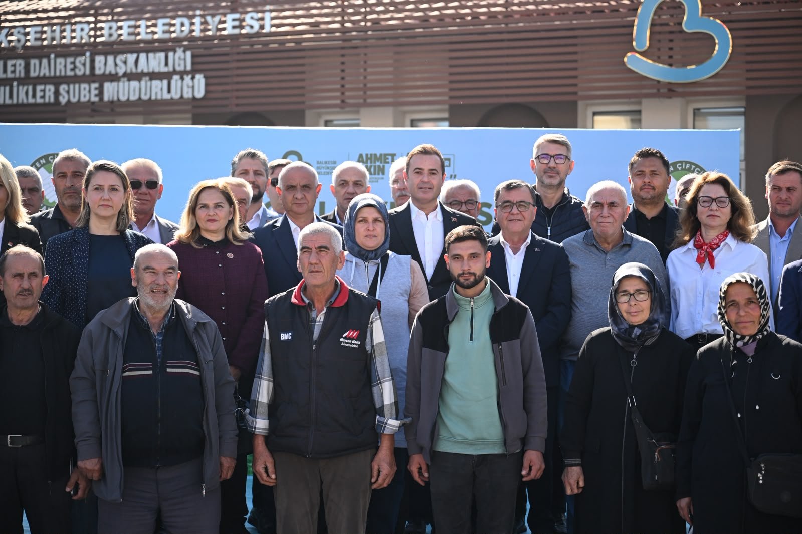 balikesir buyuksehir belediyesinden ciftciye buyuk destek 1